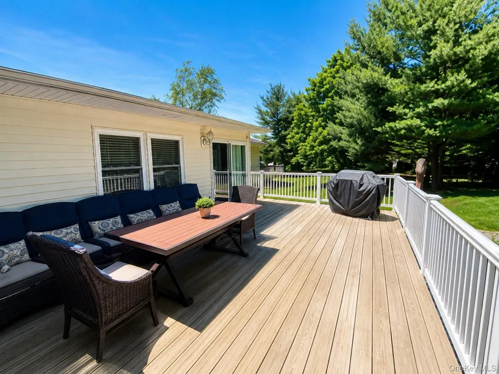 10 Roe Circle Monroe, NY 10950