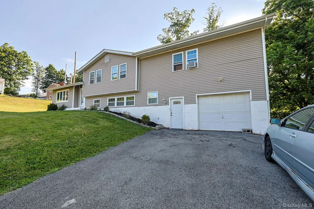 1 Forest Lane Salisbury Mills, NY 12577