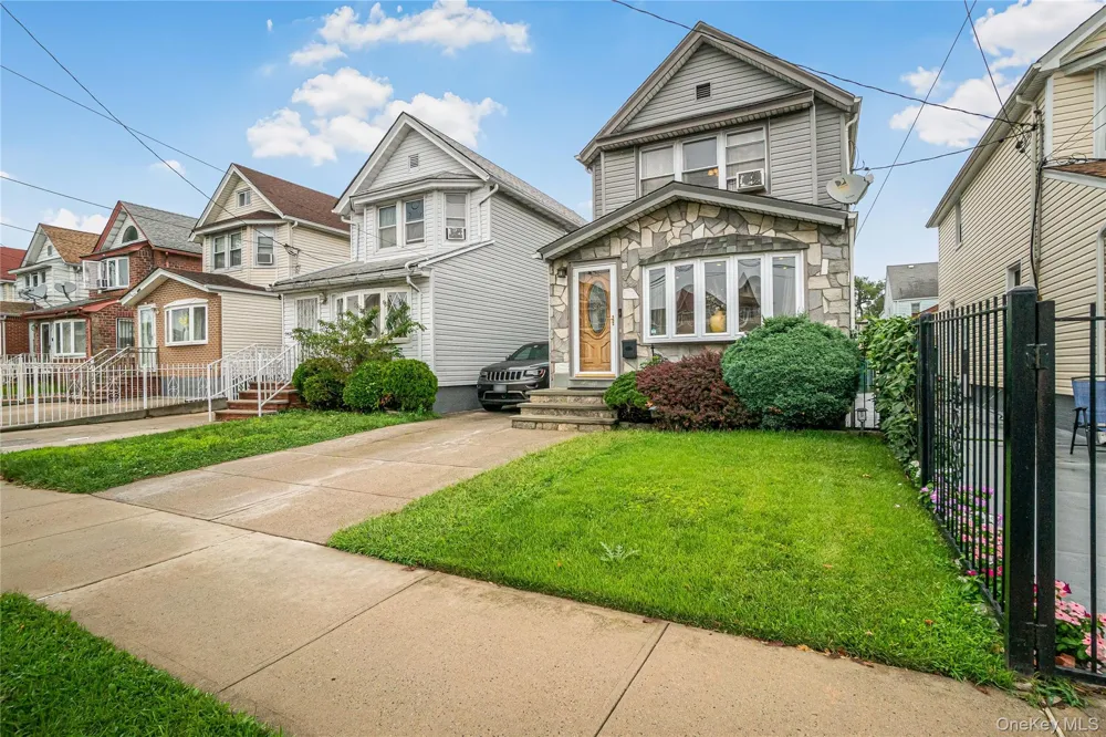 9423 209th Street Queens Village, NY 11428
