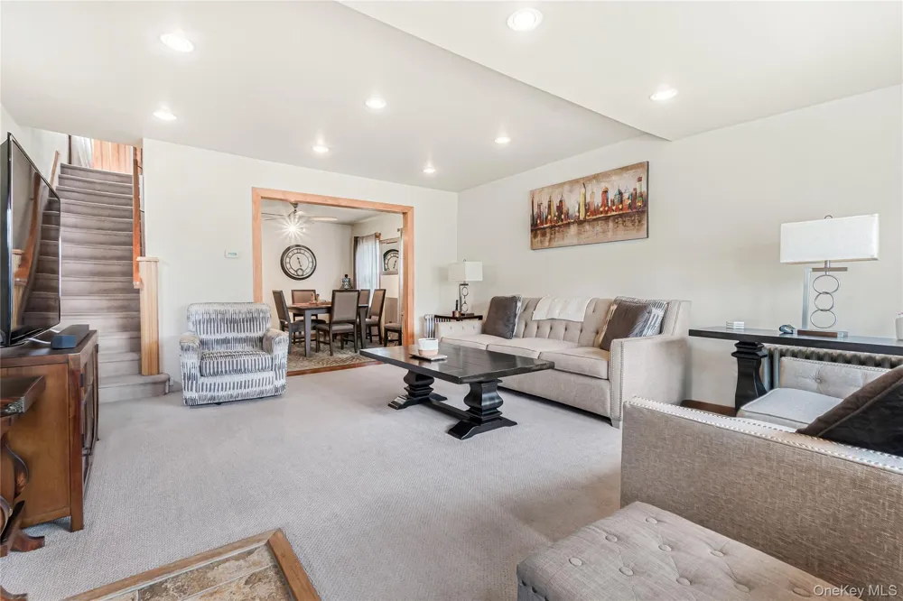 9423 209th Street Queens Village, NY 11428