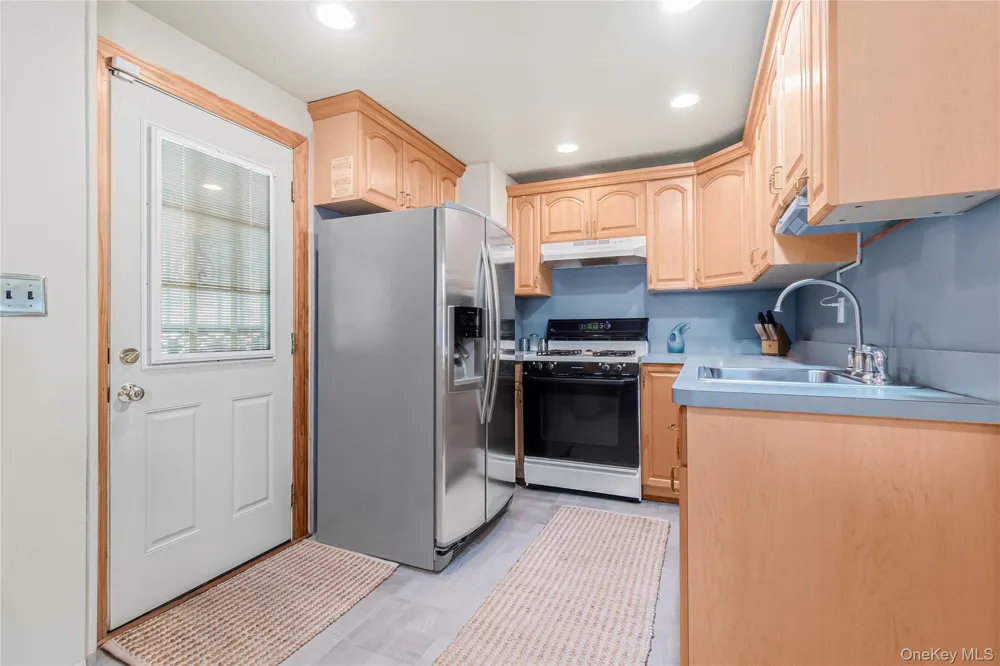 9423 209th Street Queens Village, NY 11428