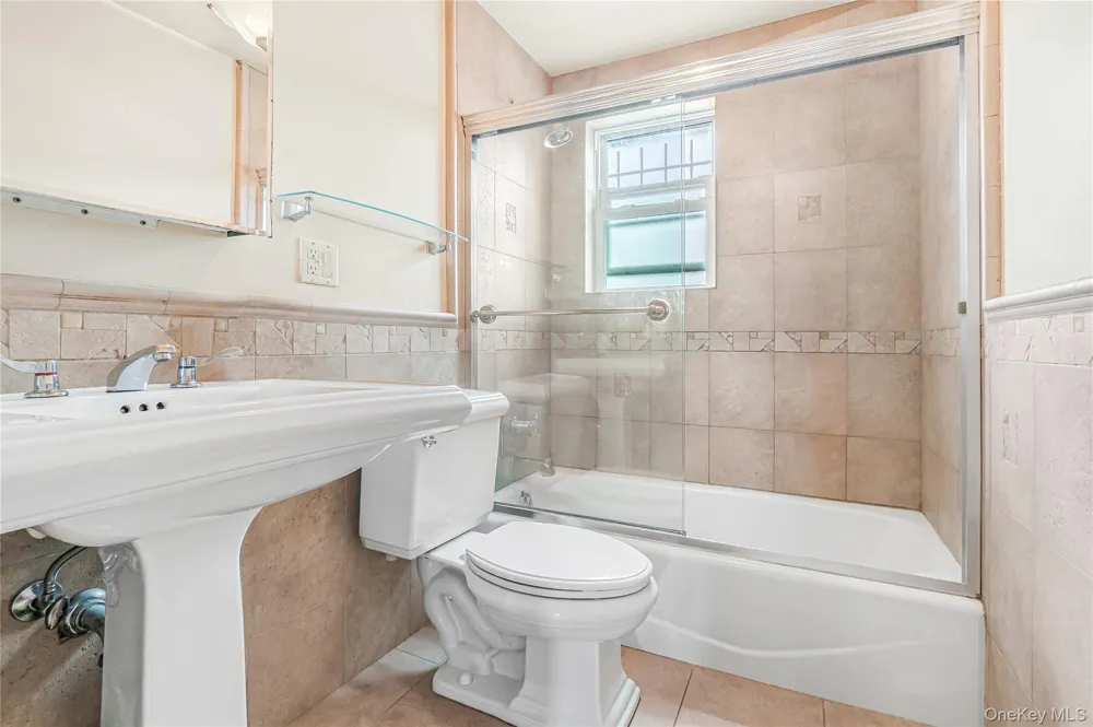 9423 209th Street Queens Village, NY 11428