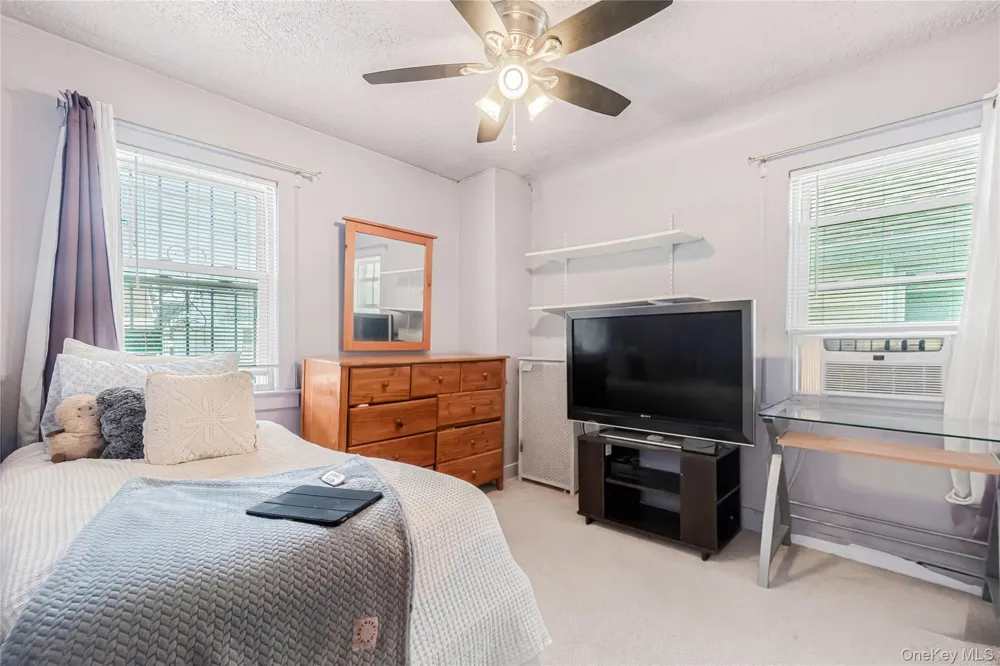 9423 209th Street Queens Village, NY 11428