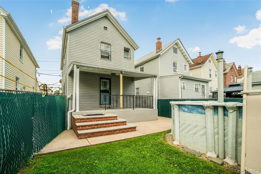 9423 209th Street Queens Village, NY 11428