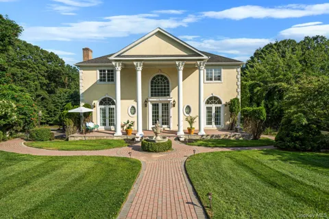 3 Dover Court