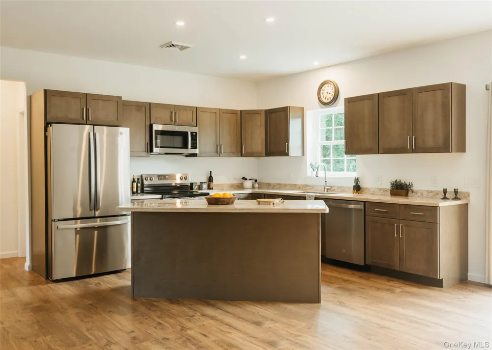 315 4th Avenue Kingston, NY 12401