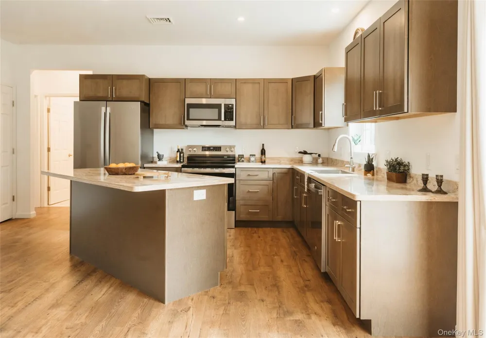 315 4th Avenue Kingston, NY 12401