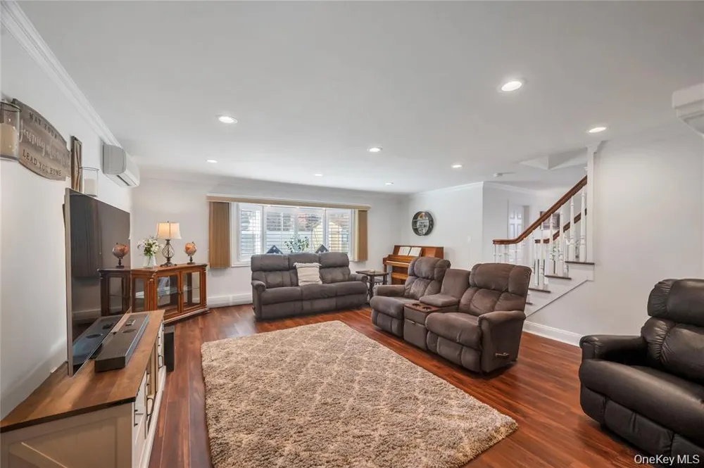 26 Ballad Lane Hicksville, NY 11801