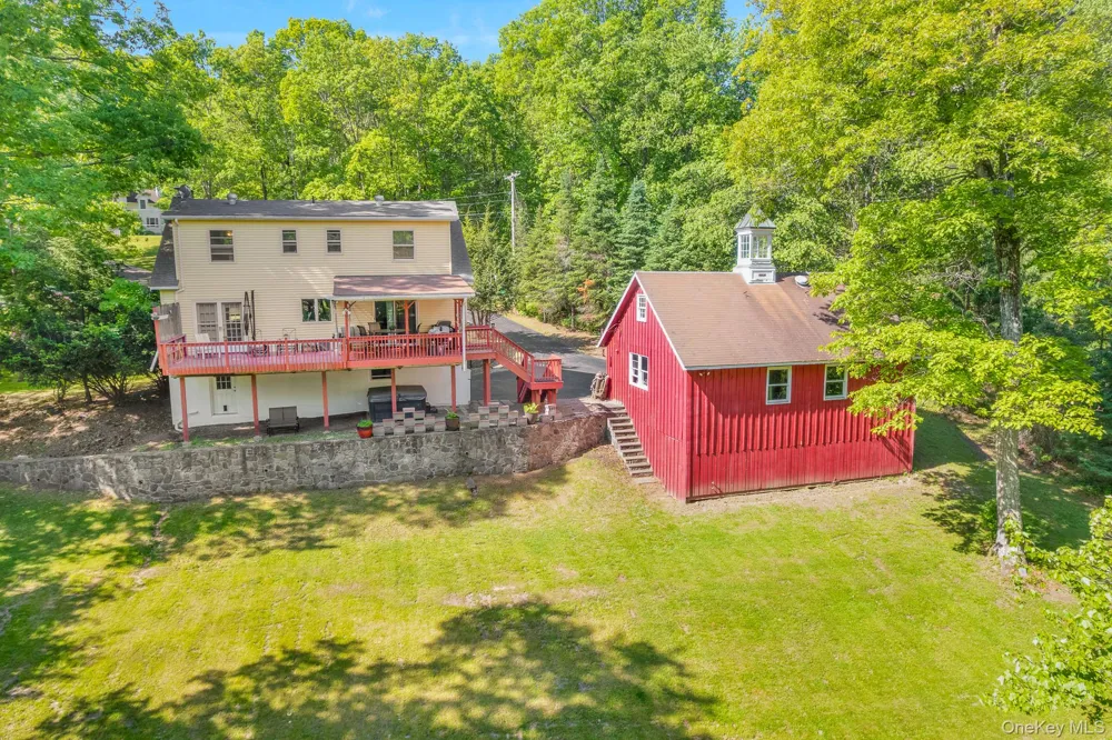 54 Bowe Lane Lagrangeville, NY 12540