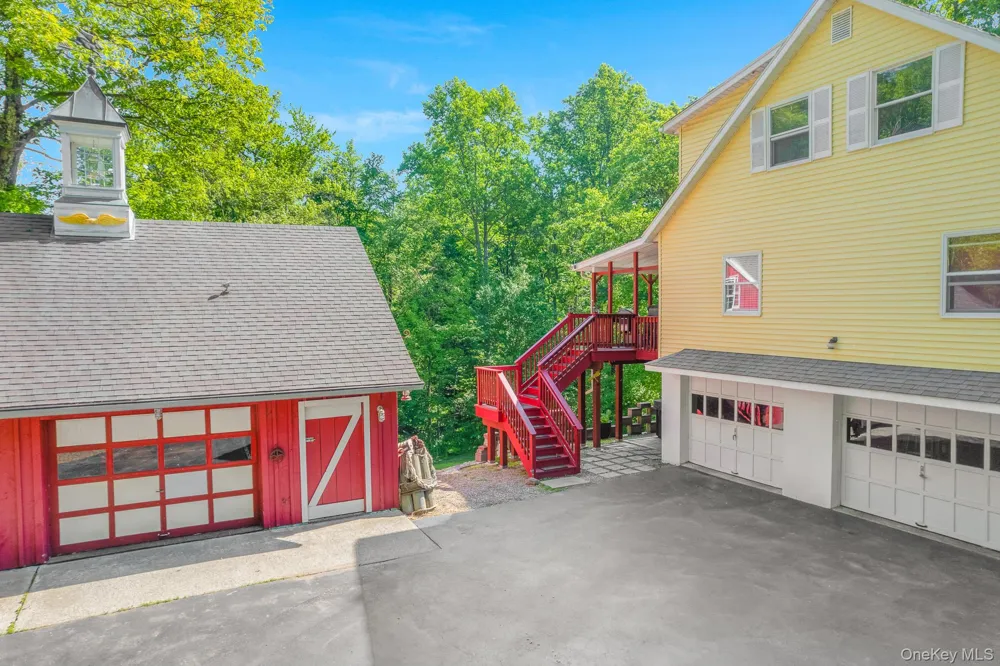 54 Bowe Lane Lagrangeville, NY 12540