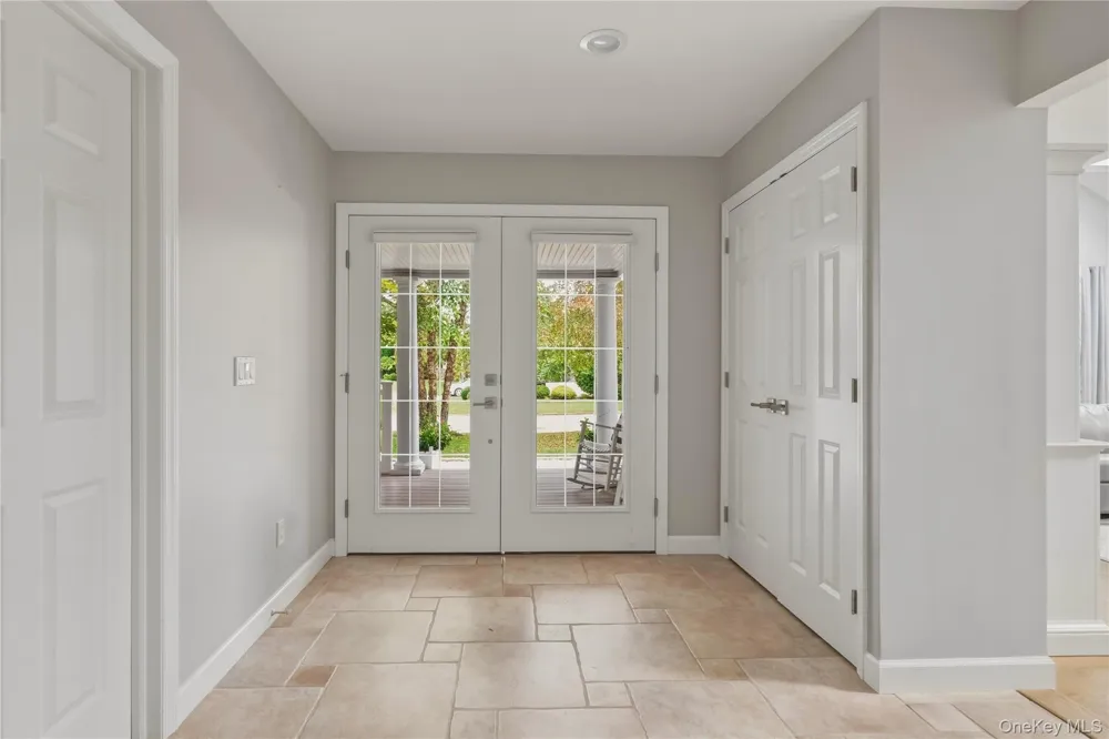 5 Juniper Lane Southampton, NY 11968