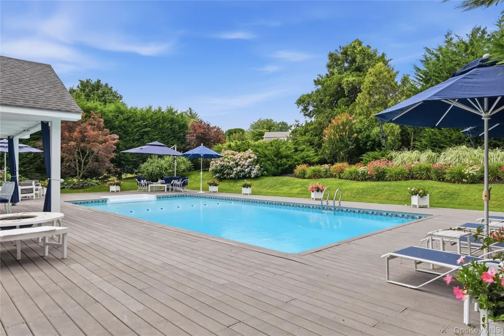 5 Juniper Lane Southampton, NY 11968