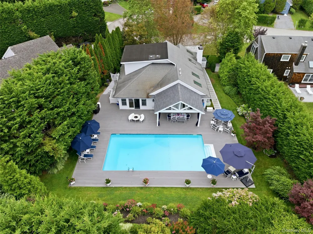 5 Juniper Lane Southampton, NY 11968