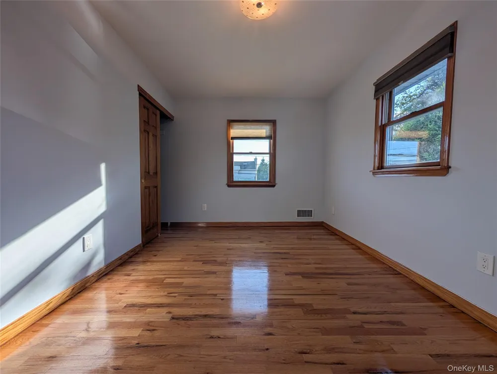 3039 Clubhouse Road Merrick, NY 11566
