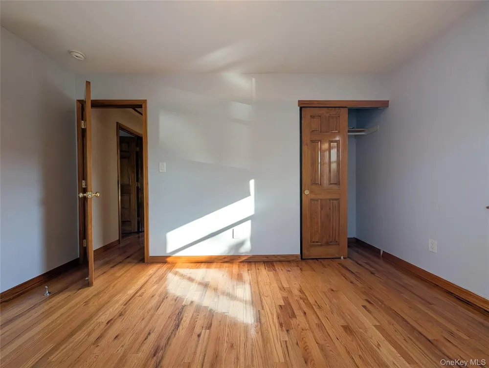 3039 Clubhouse Road Merrick, NY 11566
