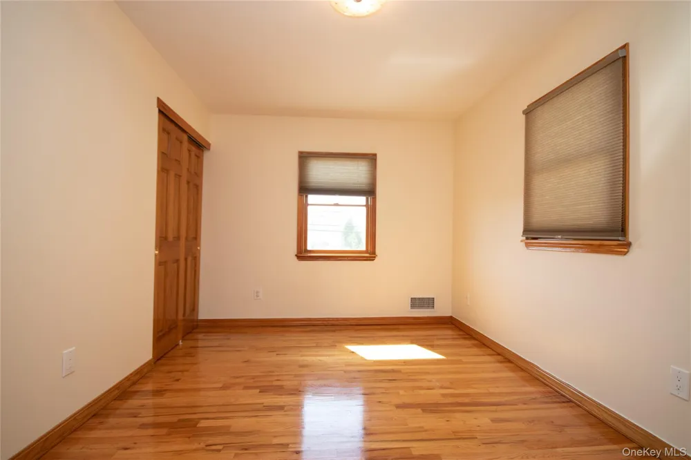 3039 Clubhouse Road Merrick, NY 11566