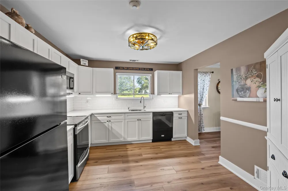 416 Lindsay Lane Moriches, NY 11955