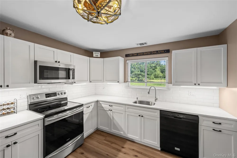 416 Lindsay Lane Moriches, NY 11955