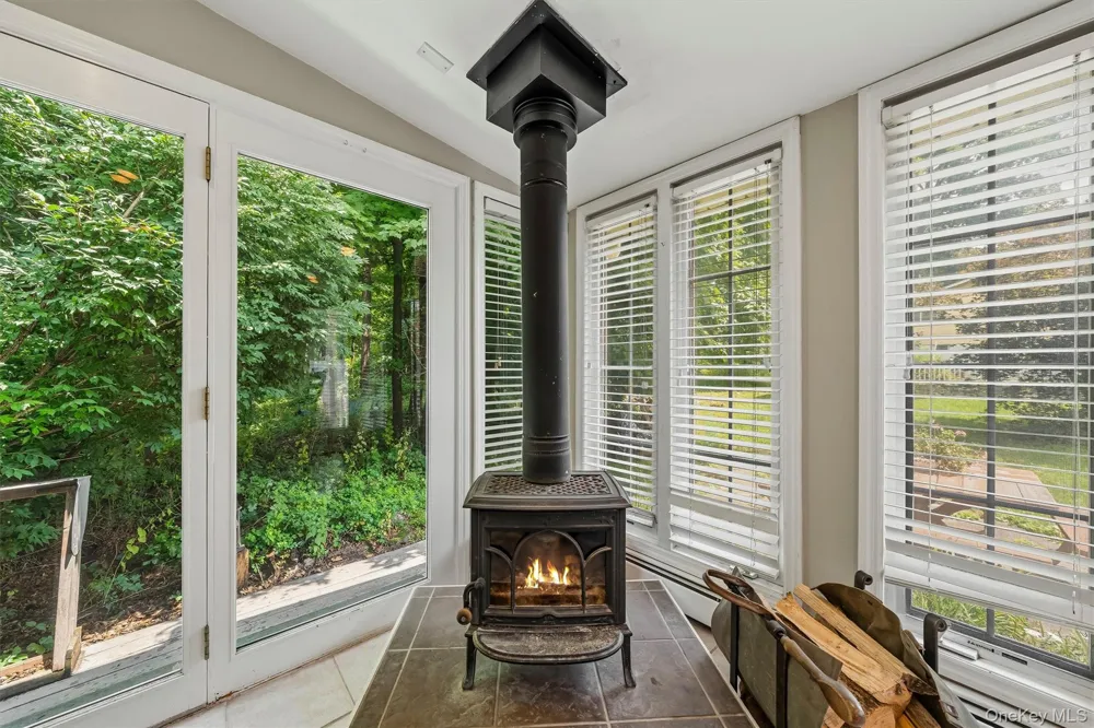 7 Locust Drive Greenwood Lake, NY 10925