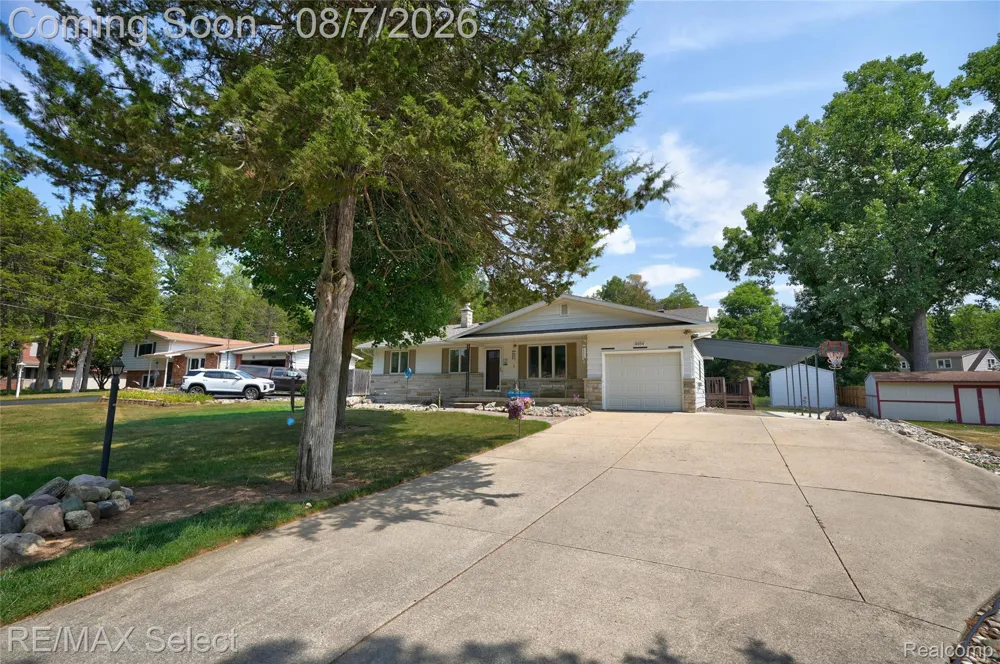 4484 Cedardale Lane Flushing Charter Township, MI 48433