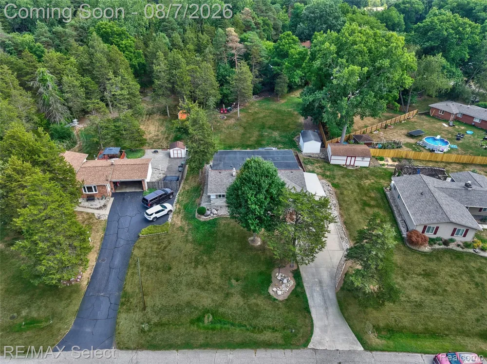 4484 Cedardale Lane Flushing Charter Township, MI 48433