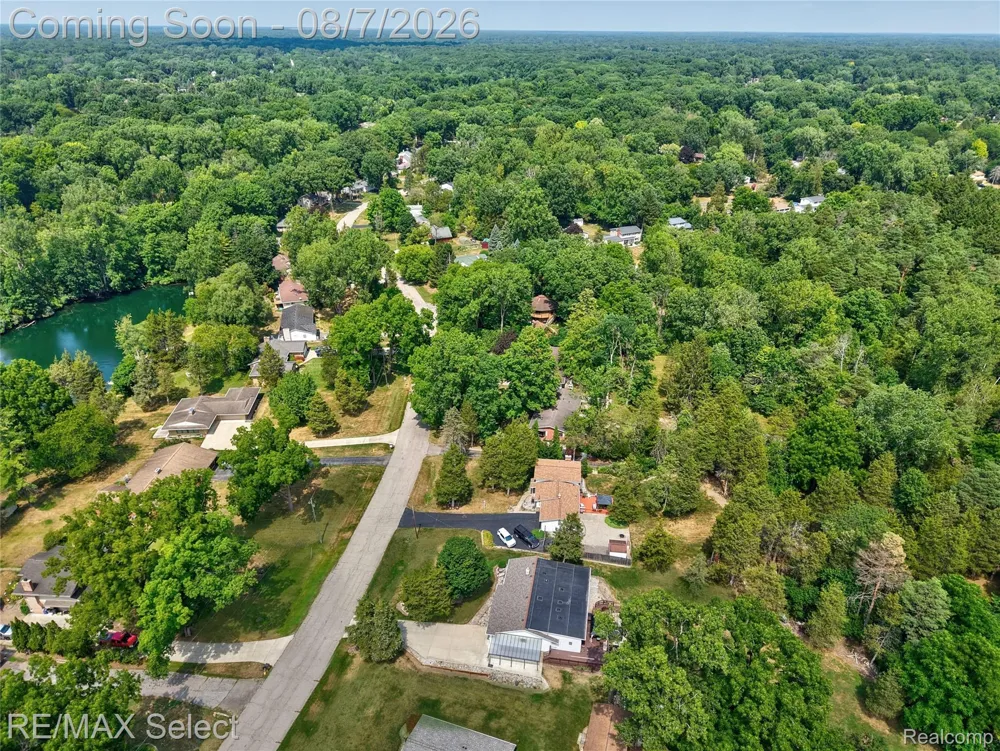 4484 Cedardale Lane Flushing Charter Township, MI 48433