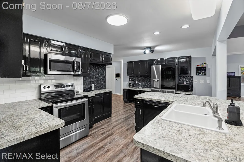 4484 Cedardale Lane Flushing Charter Township, MI 48433
