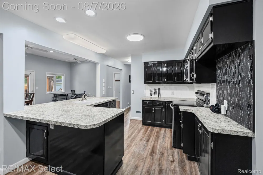 4484 Cedardale Lane Flushing Charter Township, MI 48433