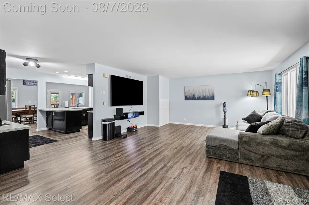 4484 Cedardale Lane Flushing Charter Township, MI 48433