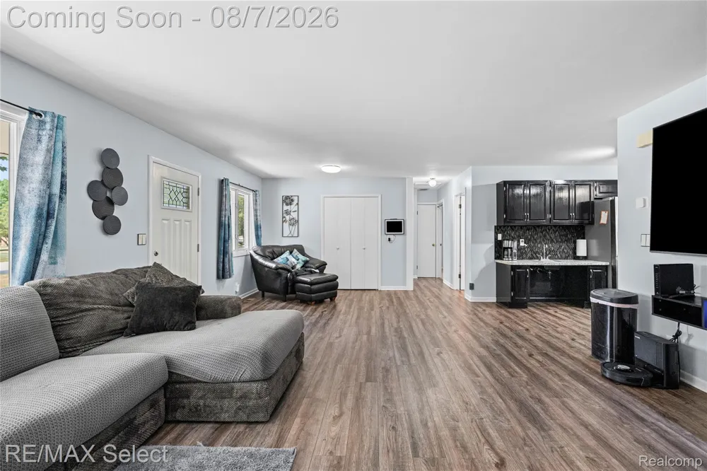 4484 Cedardale Lane Flushing Charter Township, MI 48433