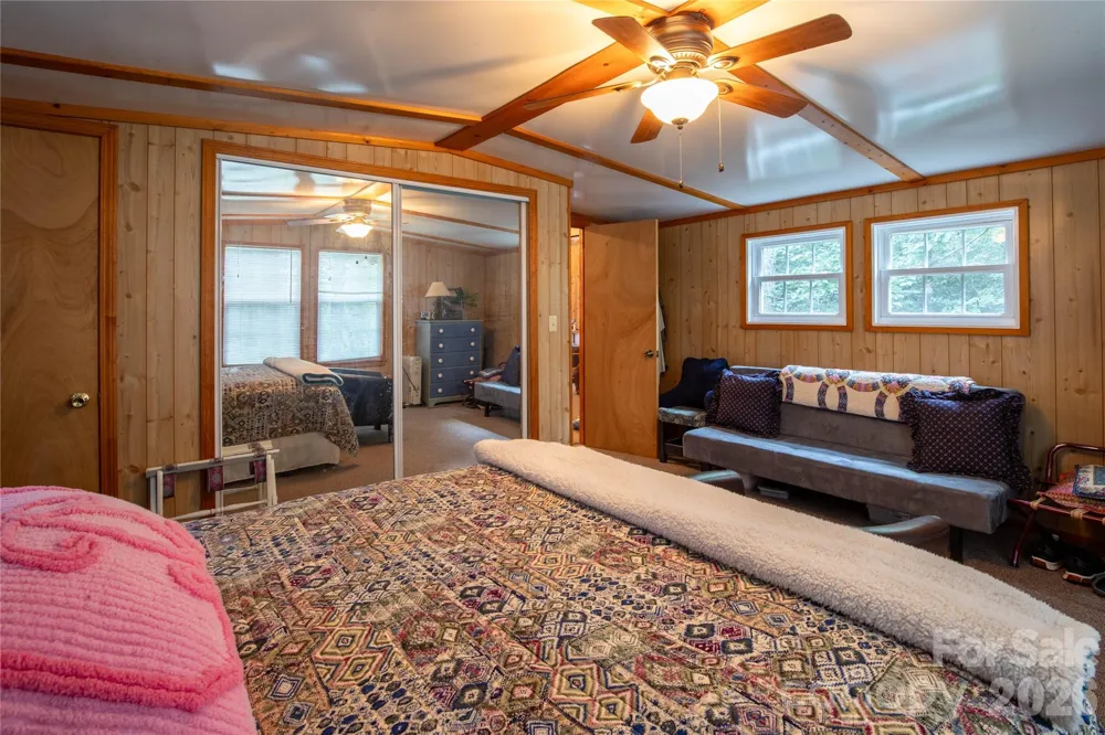 21 Bear Cub Drive Spruce Pine, NC 28777
