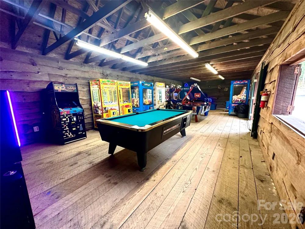 21 Bear Cub Drive Spruce Pine, NC 28777