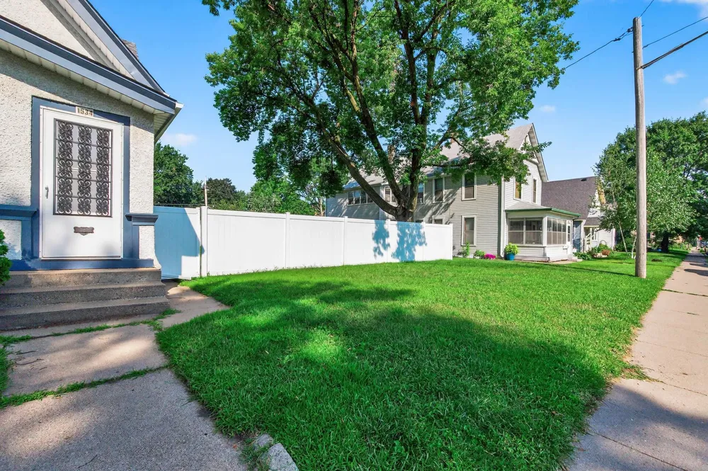 1538 Washington Street NE Minneapolis, MN 55413