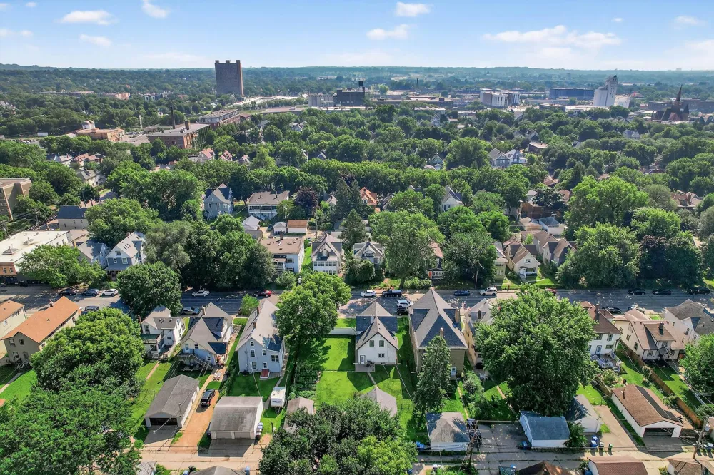 1538 Washington Street NE Minneapolis, MN 55413