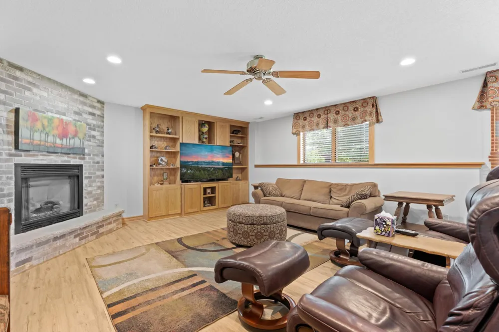 313 Maple Drive Lanesboro, MN 55949