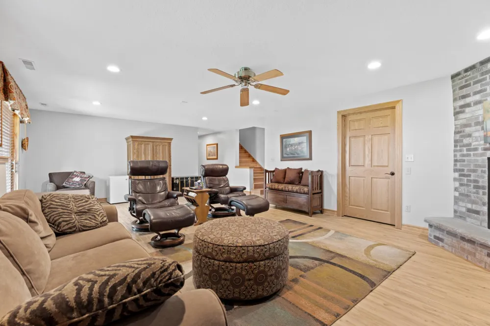 313 Maple Drive Lanesboro, MN 55949