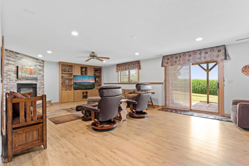 313 Maple Drive Lanesboro, MN 55949