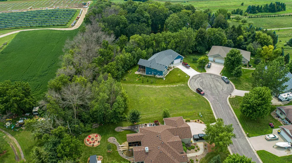 905 Orchard Heights Court Faribault, MN 55021