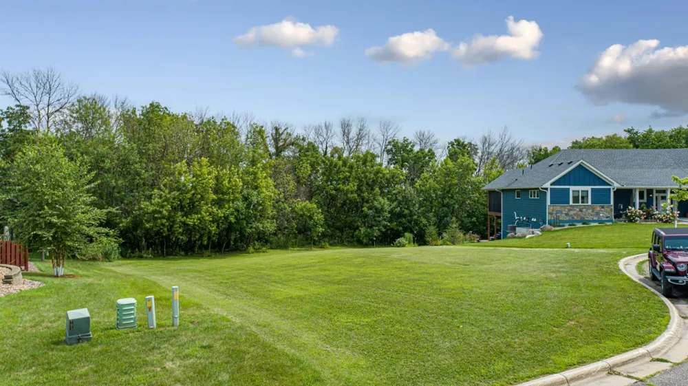 905 Orchard Heights Court Faribault, MN 55021