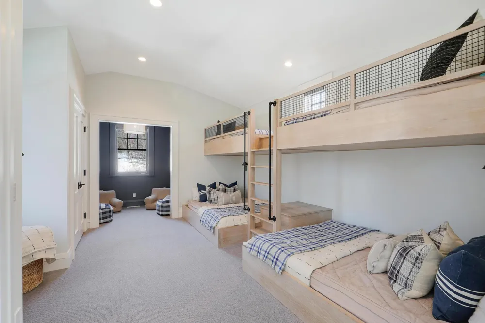 3280 Fox Street Orono, MN 55356