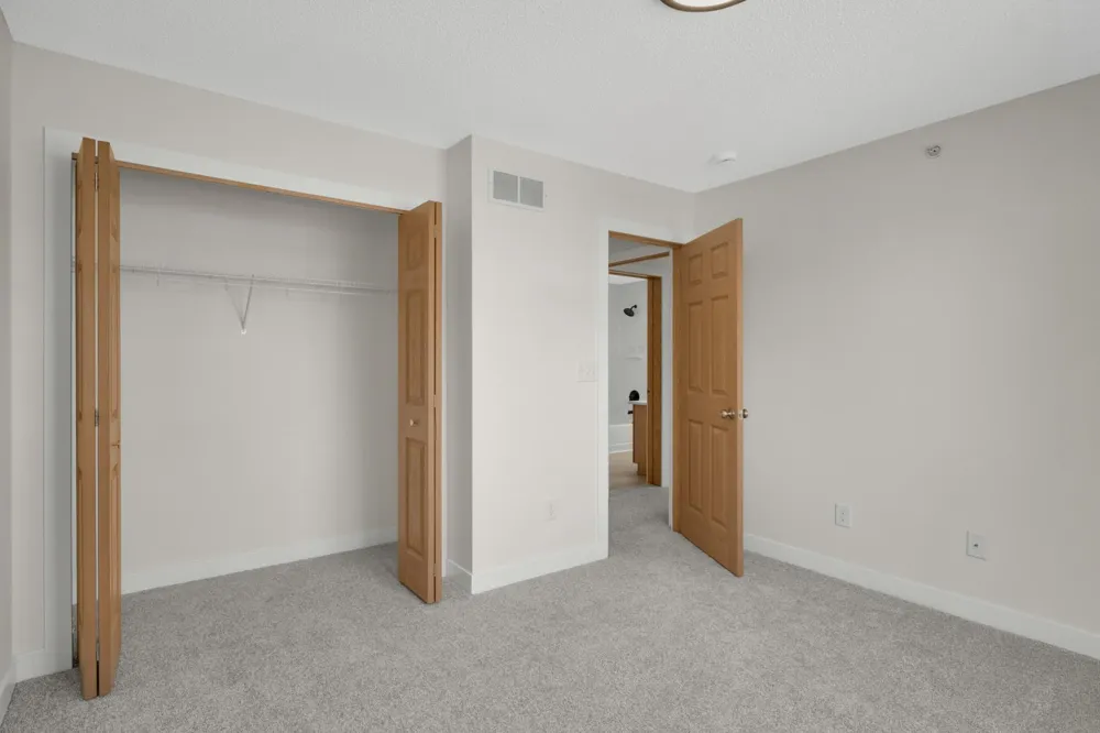 4691 Blaine Avenue #808 Inver Grove Heights, MN 55076