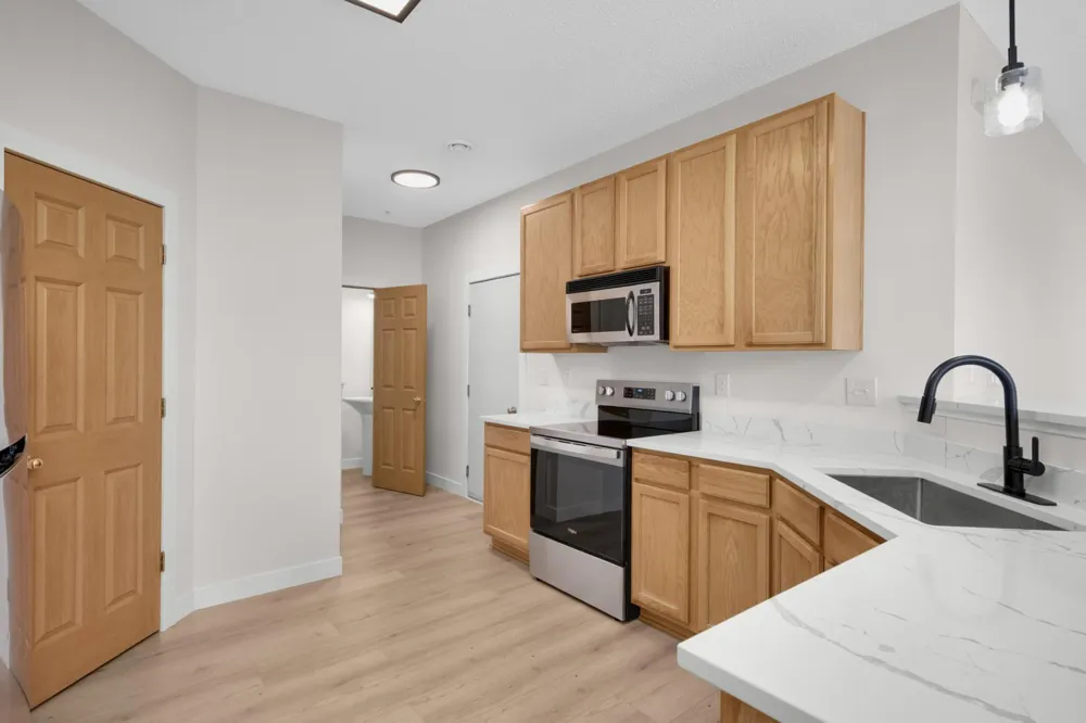 4691 Blaine Avenue #808 Inver Grove Heights, MN 55076