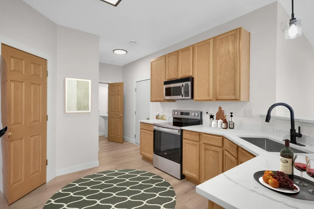 4691 Blaine Avenue #808 Inver Grove Heights, MN 55076