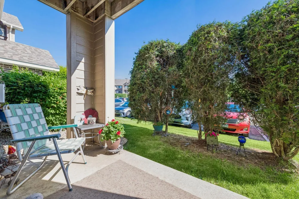 1321 Lake Drive W #123 Chanhassen, MN 55317