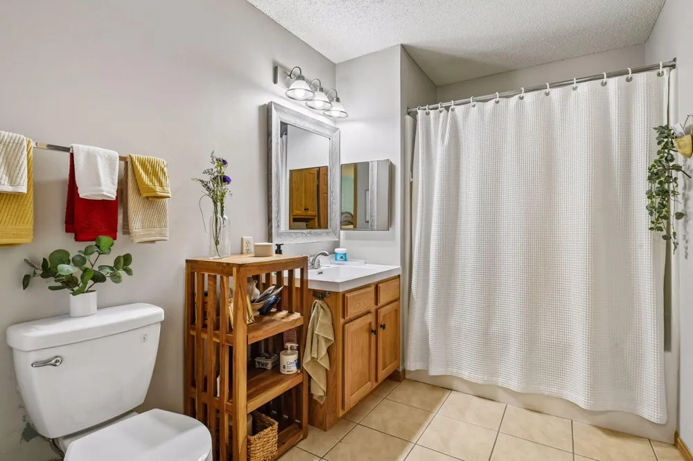 1321 Lake Drive W #123 Chanhassen, MN 55317