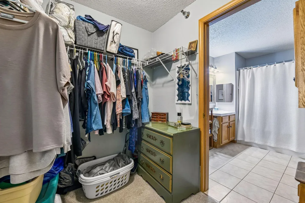 1321 Lake Drive W #123 Chanhassen, MN 55317