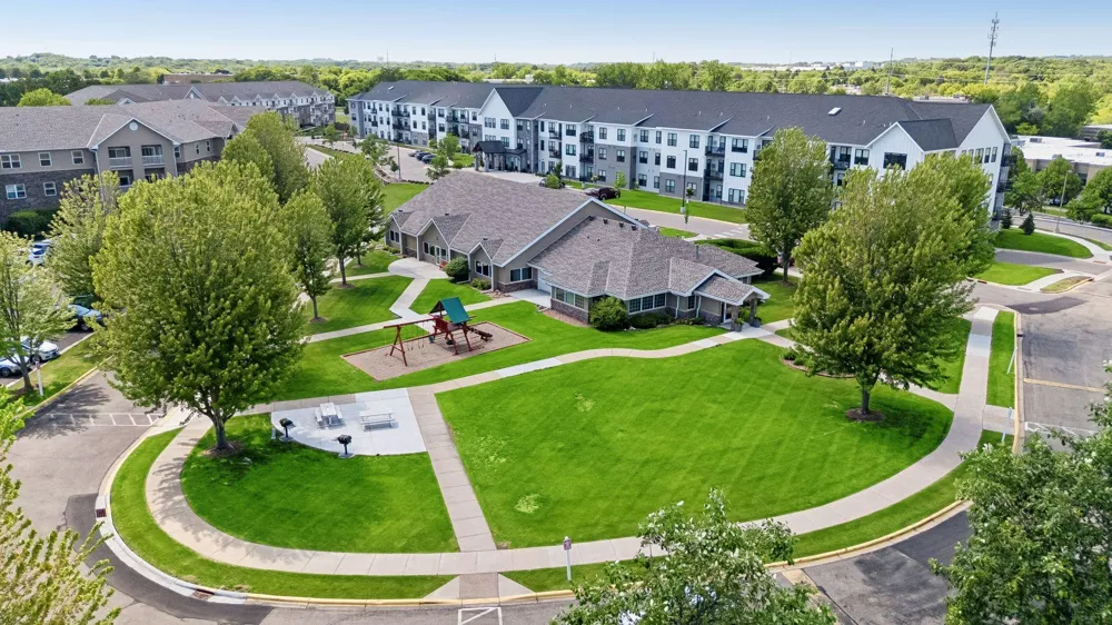 1321 Lake Drive W #123 Chanhassen, MN 55317