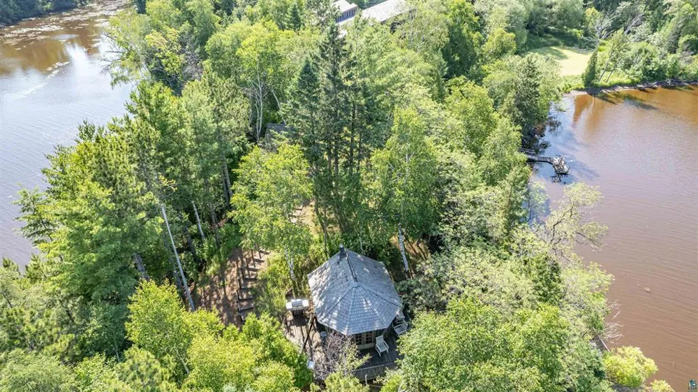 26 Saint Albans Road Superior, WI 54880