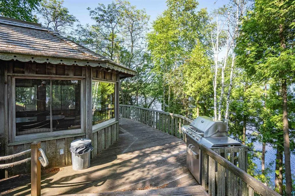 26 Saint Albans Road Superior, WI 54880