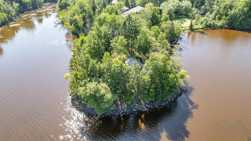26 Saint Albans Road Superior, WI 54880